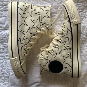 BILLIE EILISH X CONVERSE COLAB CHUCK TAYLOR SNEAKER SIZE 6.5 HIT ME HARD & SOFT
